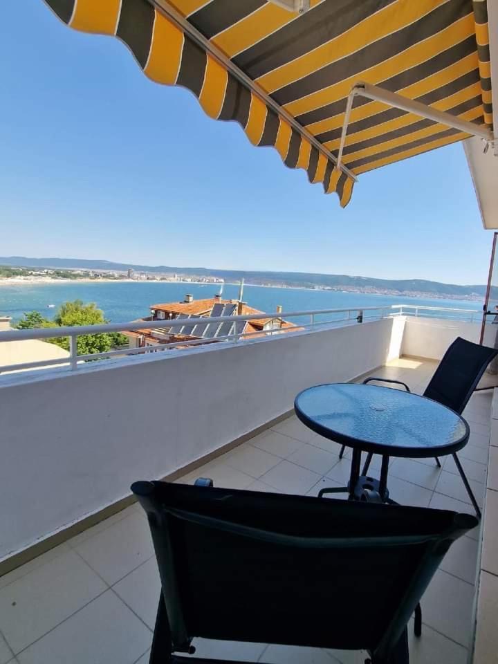 Family Hotel Selena Nesebar Bagian luar foto